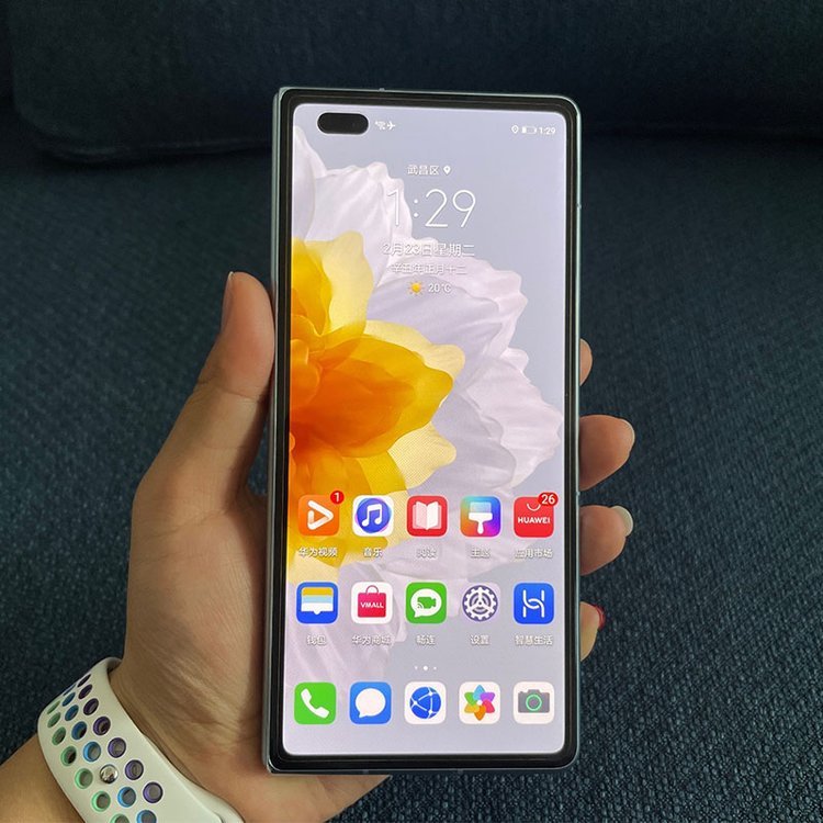 Huawei华为 Mate X2内折叠麒麟9000折叠双屏MateX2典藏版手机 银灰色