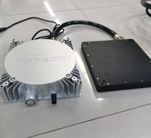 防爆化工 轨道式 巡检机器人 无线充电设备 FB01