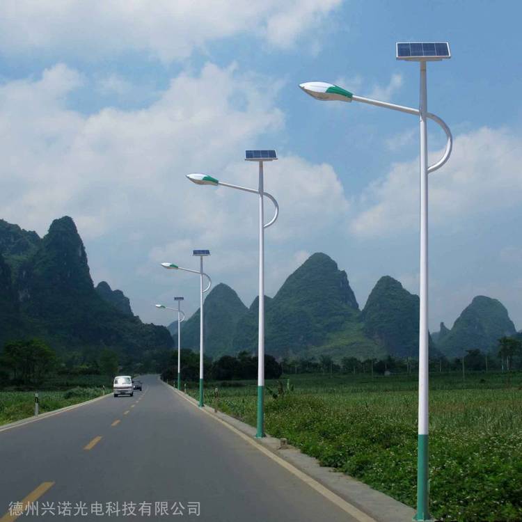 兴诺光电 太阳能路灯供应 新农村6米50W LED光源 可定制