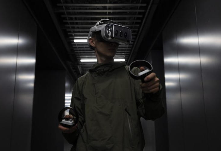 Varjo XR4 高清虚拟现实增强现实头戴显示器基础版 白色