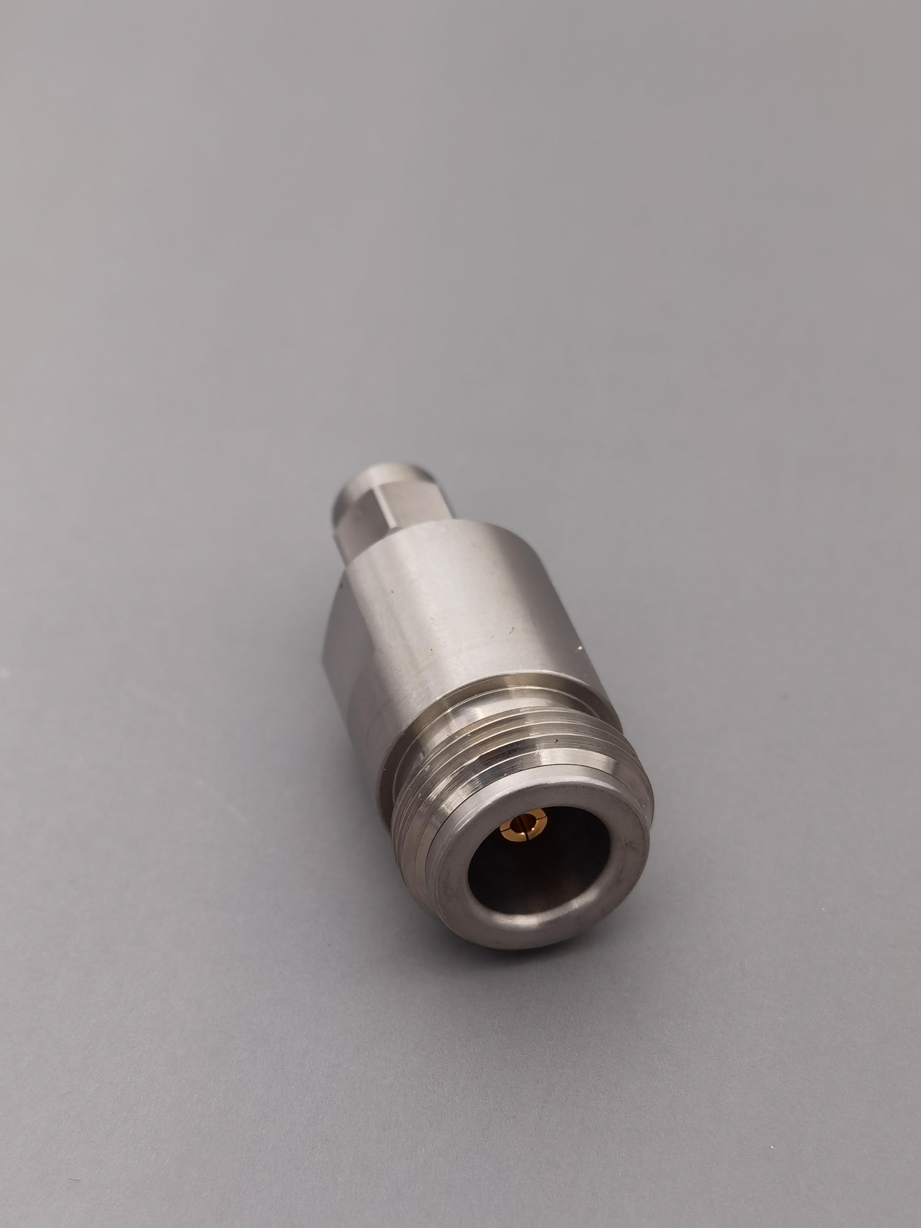 上海厂家供应SMA转TNC连接器18GHz  SMA/TNCA-KJG